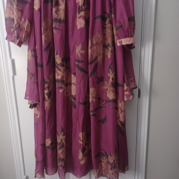 Sheilay Floral Midi Dress W/butterfly Sz XL - Picture 7 of 8